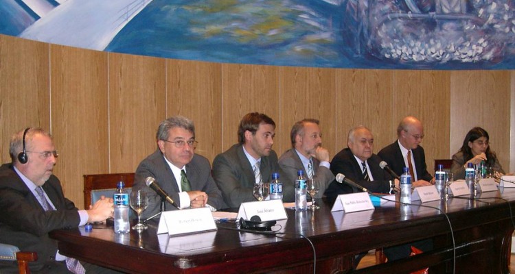 Robert Howse, Jos lvarez, Juan Pablo Bohoslavsky, Martn Bhmer, Agustn Gordillo, Benedict Kingsbury y Luciana Ricart