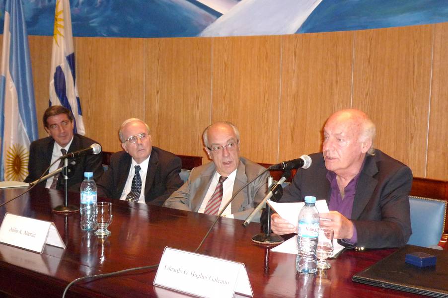 Luis Nio, Tulio Ortiz, Atilio A. Alterini y Eduardo Galeano