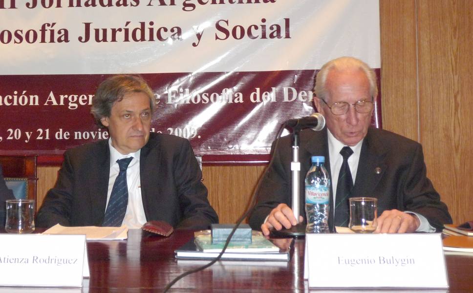 Manuel Atienza Rodrguez y Eugenio Bulygin