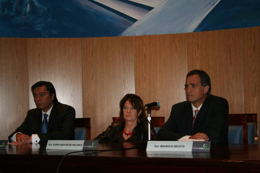 Daniel Presti, Elena Highton de Nolasco y Mauricio Devoto