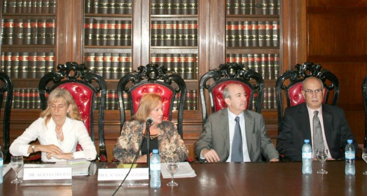 Eduardo Adragna, Alicia Chivil, Juana Blangiardi, Diego Esteban Chami, Rafael Illescas Ortiz y Daniel R. Vtolo