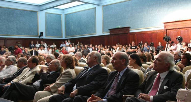 Homenaje a 25 aos de la histrica sentencia del juicio a las juntas militares