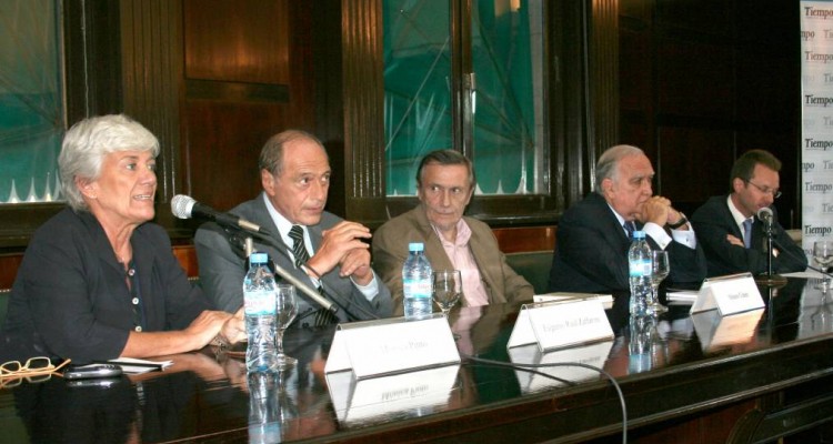 Mnica Pinto, Eugenio R. Zaffaroni, Nstor Cohen, Ricardo Gil Lavedra y Martn Magram
