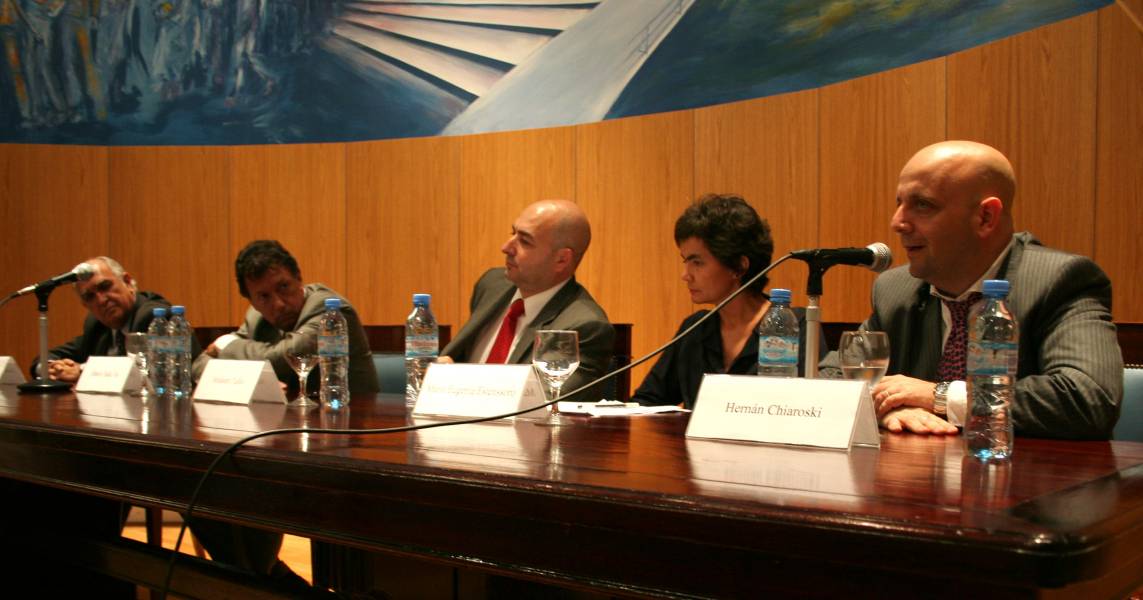 Ricardo Gil Lavedra, Alberto R. Dalla Via, Alejandro Tullio, María Eugenia Estenssoro y Hernán Charosky