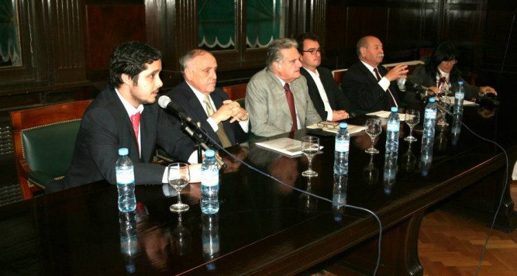 Leandro A. Martnez, Carlos Custer, Juan Manuel Casella, Juan Pablo Mugnolo, Jorge Sappia y Claudia Bazze