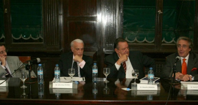 Luis D. Crovi, Julio Csar Rivera, Eduardo Zannoni y Daniel R. Vtolo