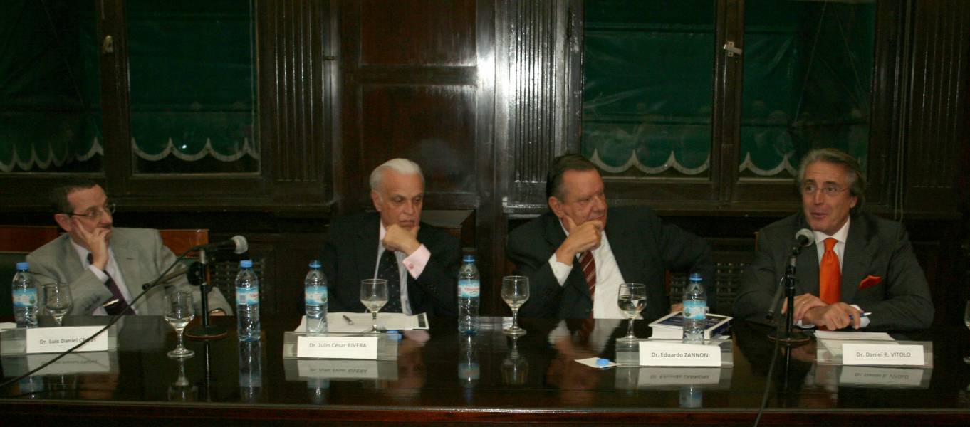 Luis D. Crovi, Julio Csar Rivera, Eduardo Zannoni y Daniel R. Vtolo