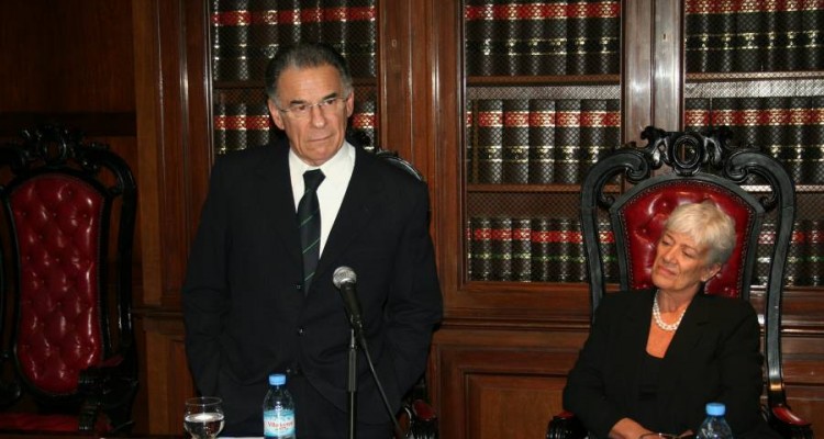 Roberto Bergalli y Mnica Pinto