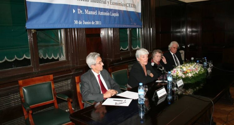 Carlos M. Correa, Mnica Pinto, Susana Czar de Zalduendo y Jorge Kors