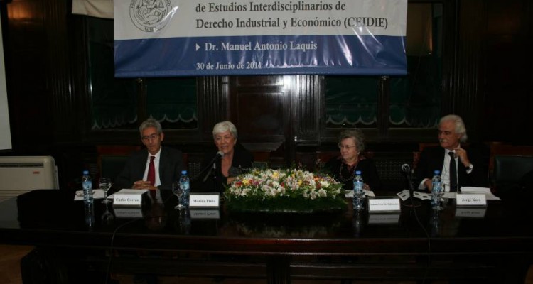 Carlos M. Correa, Mónica Pinto, Susana Czar de Zalduendo y Jorge Kors