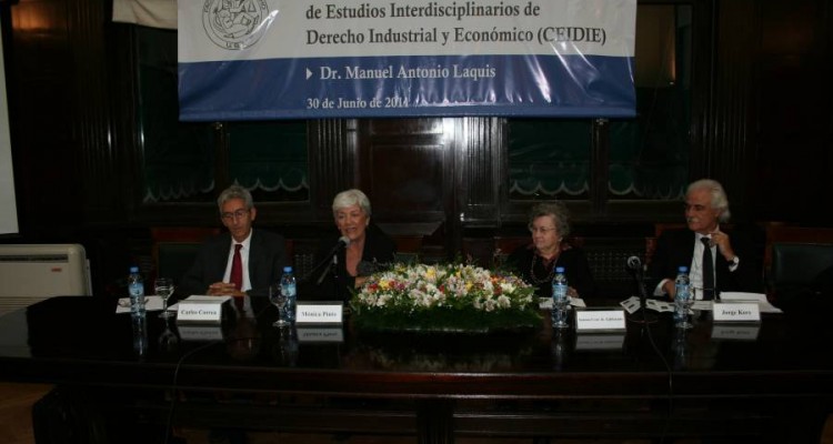 Carlos M. Correa, Mnica Pinto, Susana Czar de Zalduendo y Jorge Kors