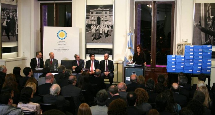 El Digesto Jurdico Argentino elaborado por la Facultad de Derecho se present en la Casa Rosada