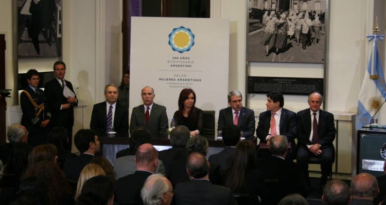 El Digesto Jurdico Argentino elaborado por la Facultad de Derecho se present en la Casa Rosada