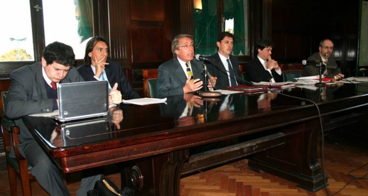 Antonio Cricco, Gabriel Luduea, Daniel R. Vtolo, Eduardo Laguzzi, Carlos A. Forcada y Gustavo J. Naveira de Casanova
