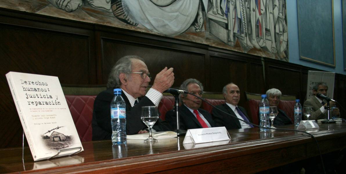 Adolfo Prez Esquivel, Alfredo J. Kraut, Ricardo L. Lorenzetti, Mnica Pinto y Eduardo Anguita