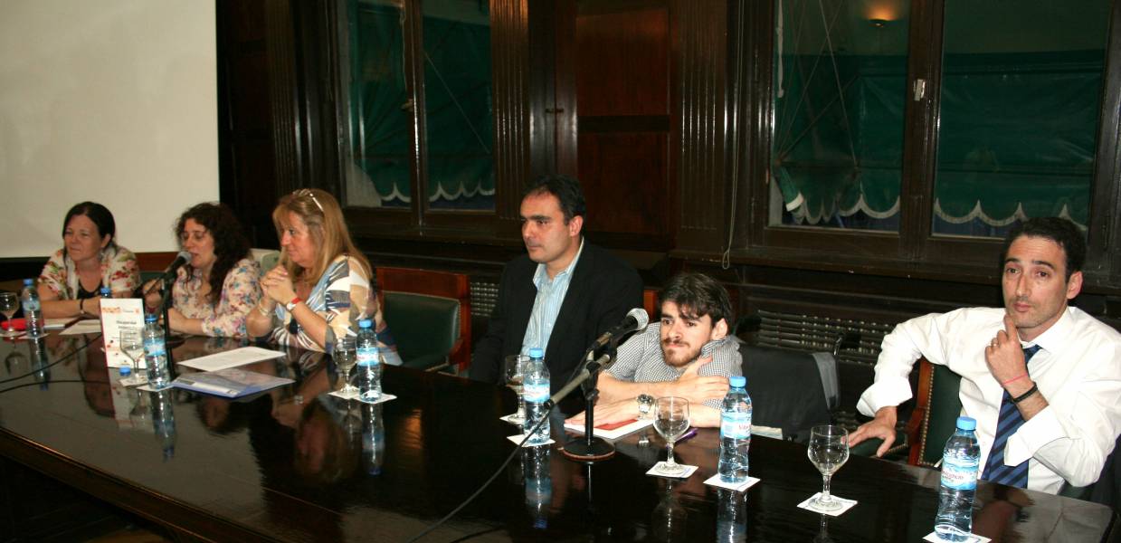 Susana Underwood, Vernica Rusler, Silvia Balzano, Juan Antonio Seda, Franco Rinaldi y Leandro Halpern