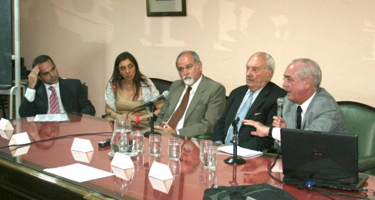 Alejandro Laje, Esther Ferrer de Fern�ndez, Marcos M. C�rdoba, Carlos Vidal Taquini y C�sar Cozzi Gainza