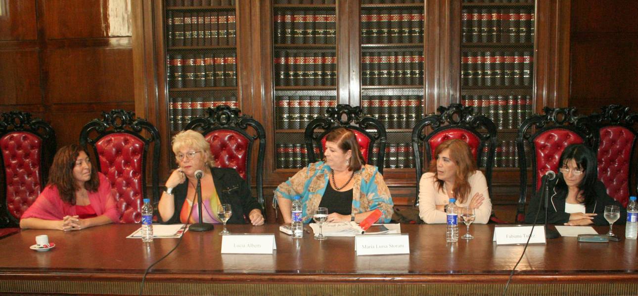 Gabriela Nasser, Luca Alberti, Mara Luisa Storani, Fabiana Tuez y Claudia Basse