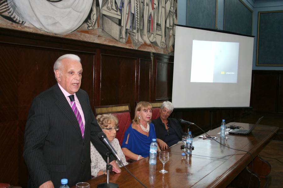 Julio C. Rivera, Mabel Rivero, Graciela Medina y Mnica Pinto