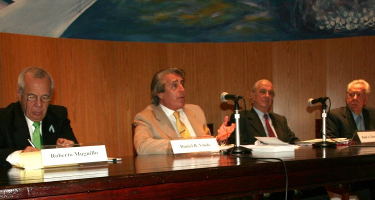 Roberto Muguillo, Daniel R. Vtolo, Ral A. Etcheverry y Hctor Alegra