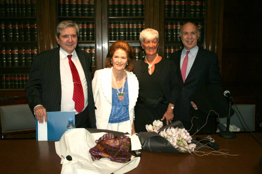 Alberto J. Bueres, Elena Highton de Nolasco, Mnica Pinto y Ricardo L. Lorenzetti