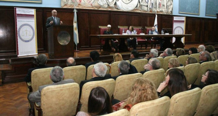El Presidente de la Corte Suprema de Justicia de la Nacin, Ricardo L. Lorenzetti, particip del panel inaugural junto con la Decana Mnica Pinto, Stella Maris Martnez y Luis M. Cabral.