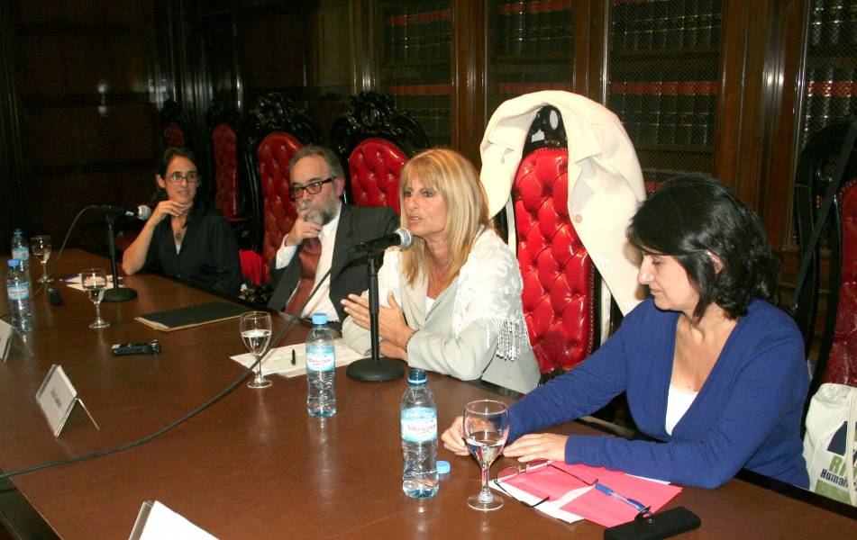 Natalia Gherardi, Fernando Ramrez, Silvia Guahnon y Liliana Tojo