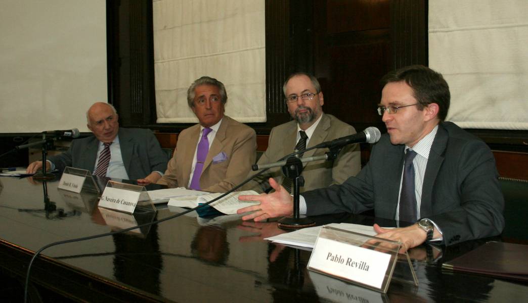 Rodolfo R. Spisso, Daniel R. Vtolo, Gustavo Naveira de Casanova y Pablo Revilla