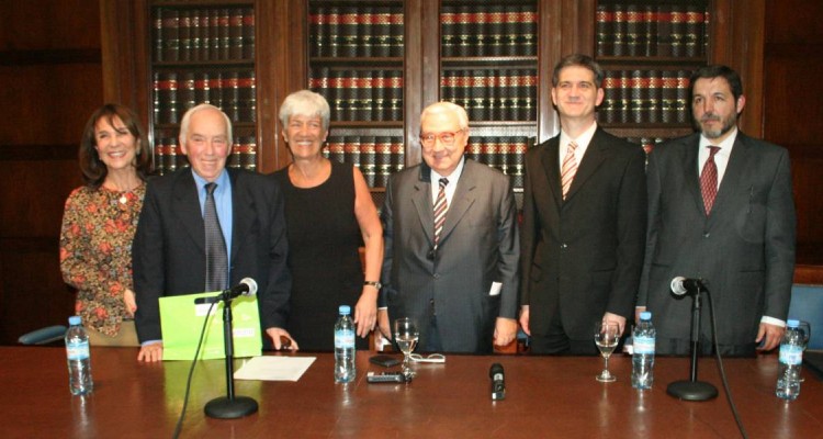 Gladys Álvarez, Roberto J. Vernengo, Mónica Pinto, Ricardo A. Guibourg, Daniel Mendonca y Carlos A. Venier