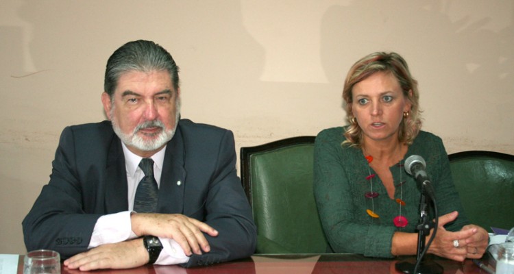 Carlos M. Crcova y Sandra Martini Vial
