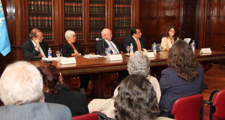 Norberto Liwski, Mnica Pinto, Ruben Hallu, Juan Navarrete y Marcela Gally