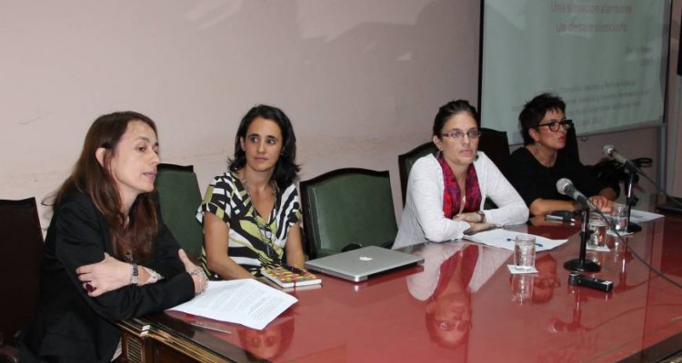 Laura Pautassi, Natalia Gherardi, Paola Bergallo y Silvina Ramos