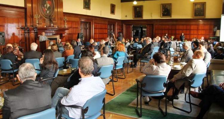 Ciclo de almuerzos acadmicos para profesores de la Facultad de Derecho - Evolucin del Derecho de Propiedad Industrial