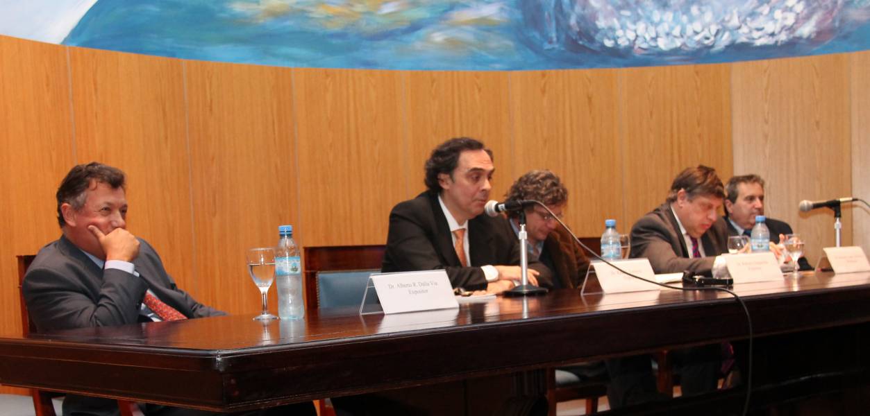 Alberto R. Dalla Via, Ral Gustavo Ferreyra, Roberto Gargarella, Marcelo Lpez Alfonsn y Edgardo Costa