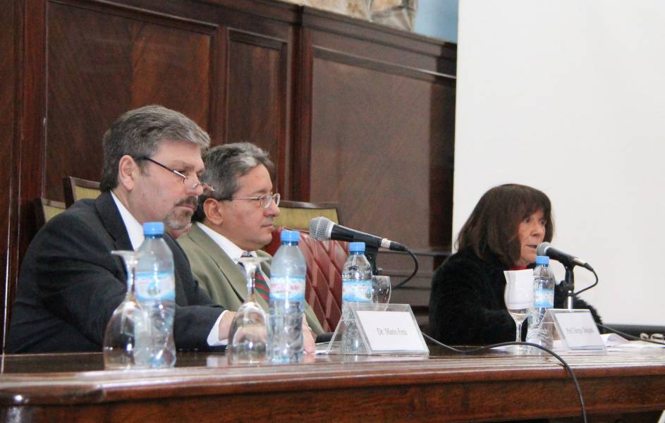 Mario Fera, Sergio Delgado y Lucila Larrandart