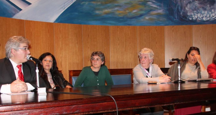 El Dr. Rubn Donzis coordin este panel organizado por el Departamento de Ciencias Sociales y el Equipo de Trabajo e Investigacin en Violencias y Derechos.