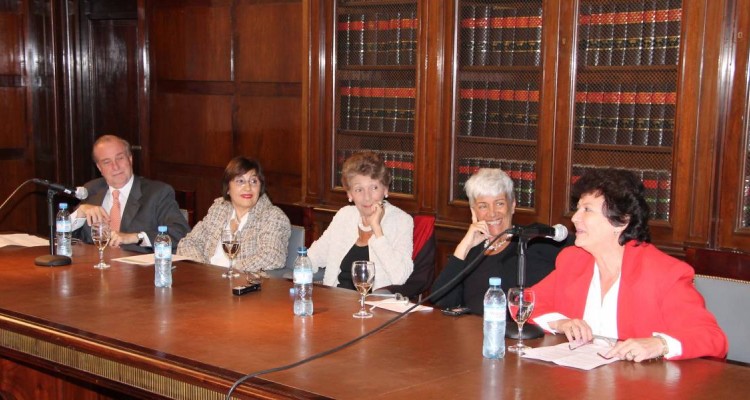 Ral Vinuesa, Lilian del Castillo, Hortensia D. T. Gutirrez Posse, Mnica Pinto y Susana Novile