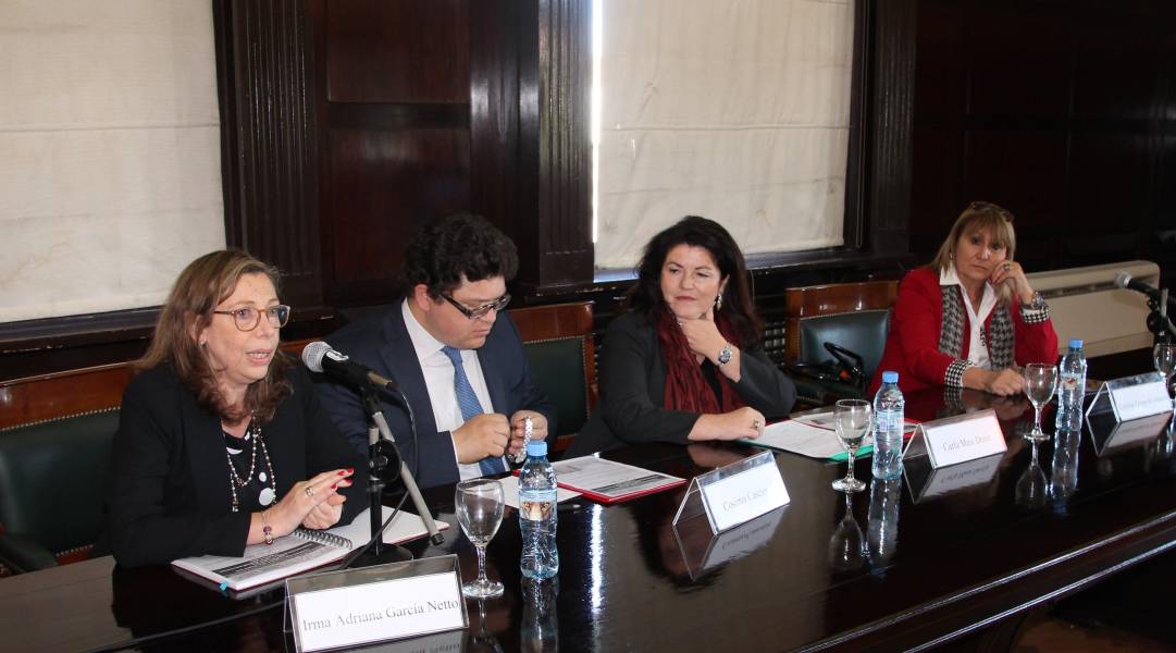 Irma Adriana Garca Netto, Cosimo Cascione, Carla Masi Doria y Cristina Filippi de Ghirardi