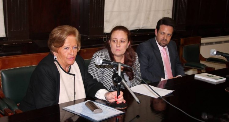 Graciela Gidi, Flavia Medina y Rodrigo Laje