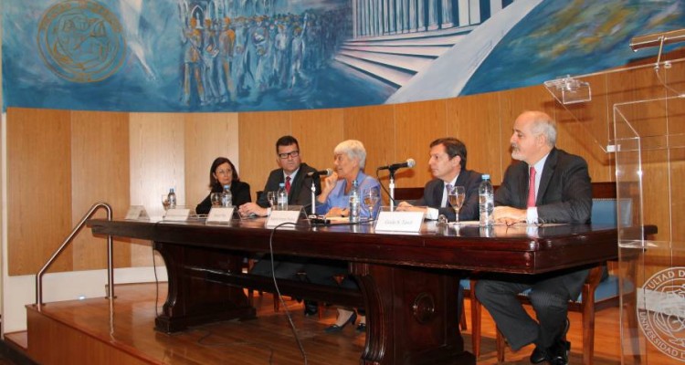 Helne Mazeran, Jean Franois Guganno, Mnica Pinto, Ramiro Simn Padrs y Guido S. Tawil