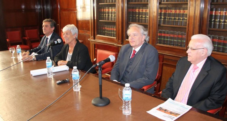 Alejandro M. Garro, Mnica Pinto, Diego P. Fernndez Arroyo y Julio C. Rivera
