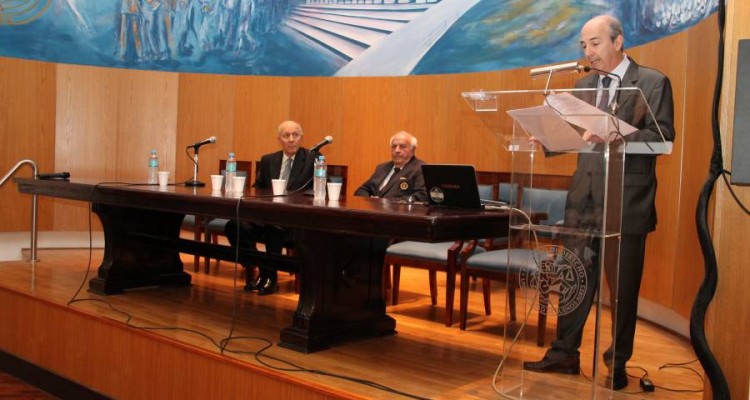 Mario O. Folchi, Manuel A. Ferrer y Diego E. Chami