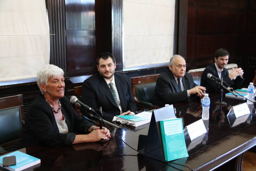 Mnica Pinto, Enrique M. Alonso Regueira, Agustn Gordillo y Federico Thea