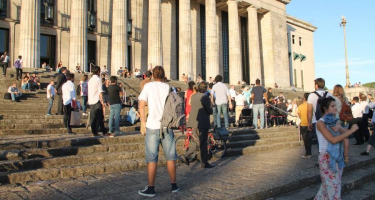 La Facultad celebr el Da Internacional de la Mujer en las escalinatas