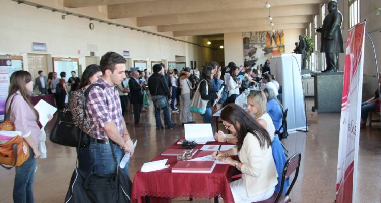 La Facultad organiz la VI Feria de Empleos para estudiantes y graduados