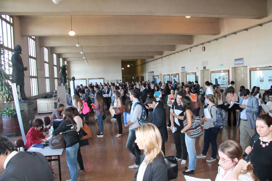 La Facultad organiz la VI Feria de Empleos para estudiantes y graduados