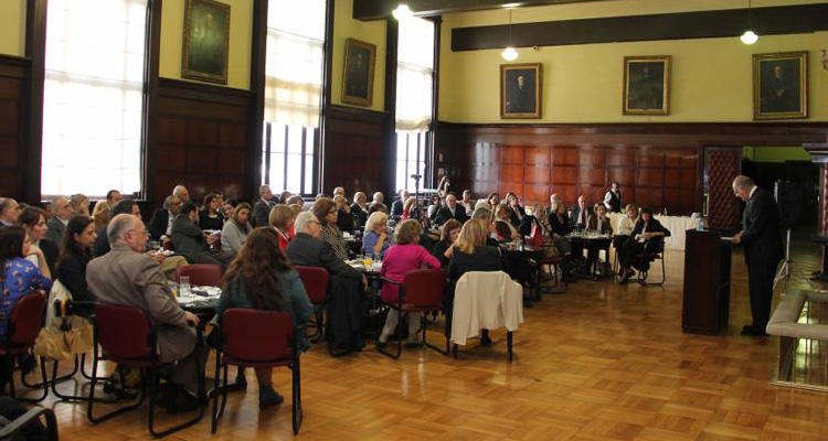 Ciclo de almuerzos acadmicos para profesores de la Facultad