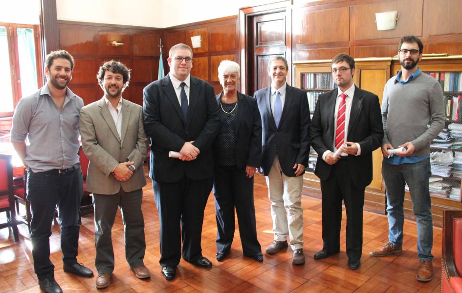 Nahuel Maisley, Emiliano J. Buis, Carlos Garaventa, Mnica Pinto, Marcelo Alegre, Leandro Das y Toms Pomar