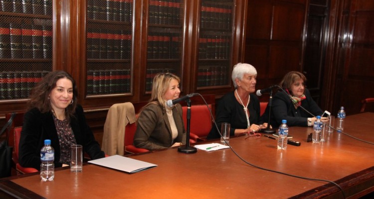 Carolina Zang, Cecilia Mairal, Mnica Pinto y Roxana Kahale