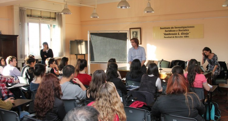 Lanzamiento de mentoras en Derechos Humanos